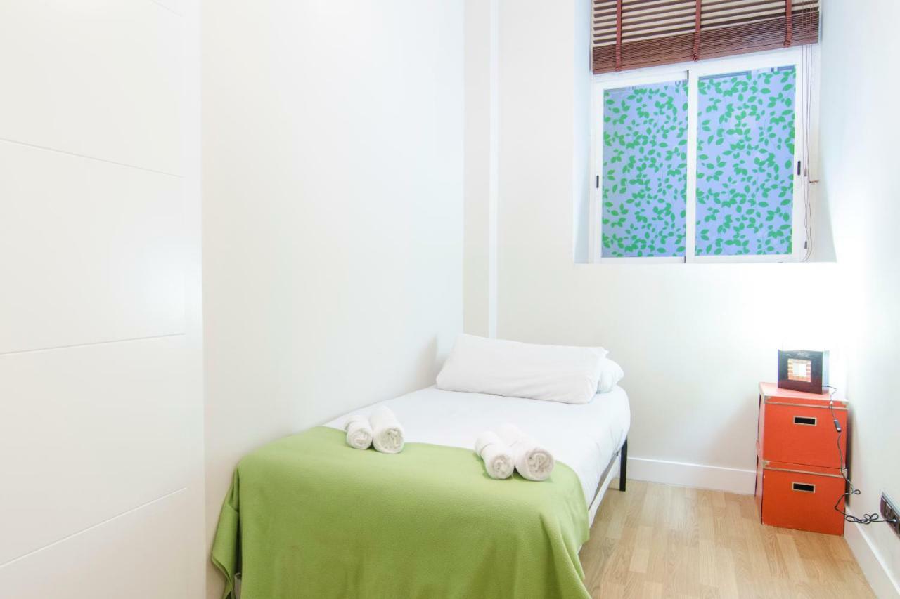 Apartment Cavanilles 27 Madrid Bagian luar foto